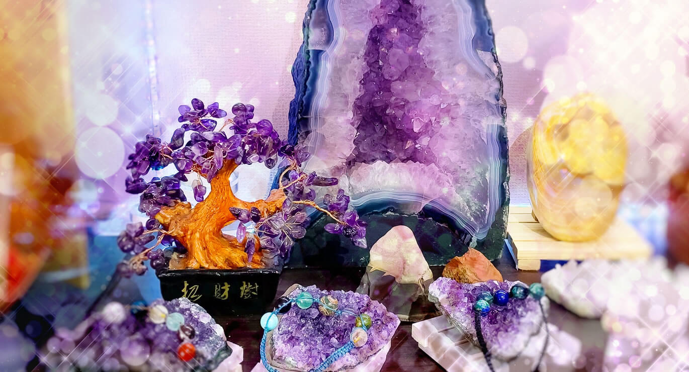 POWER STONE 大地の力で光あふれる未来を。
